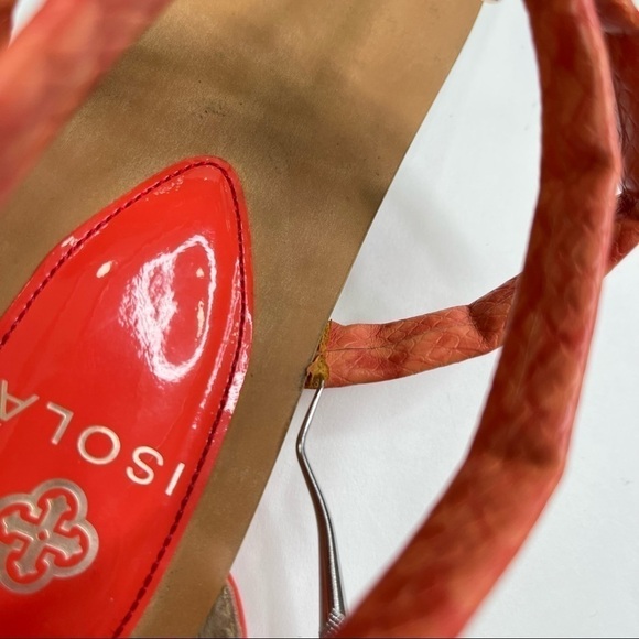 ISOLÁ Coral Peach Orange Snakeskin Gold Tipped T-Strap Cleopatra Sandals Shoes - Picture 10 of 12